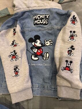 Toddler Boys Mickey Mouse Denim Jean Jacket Size 4. Excellent condition